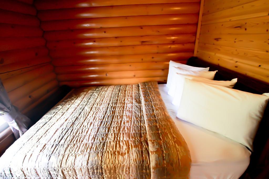 Mt. Revelstoke Alpine Chalets 외부 사진