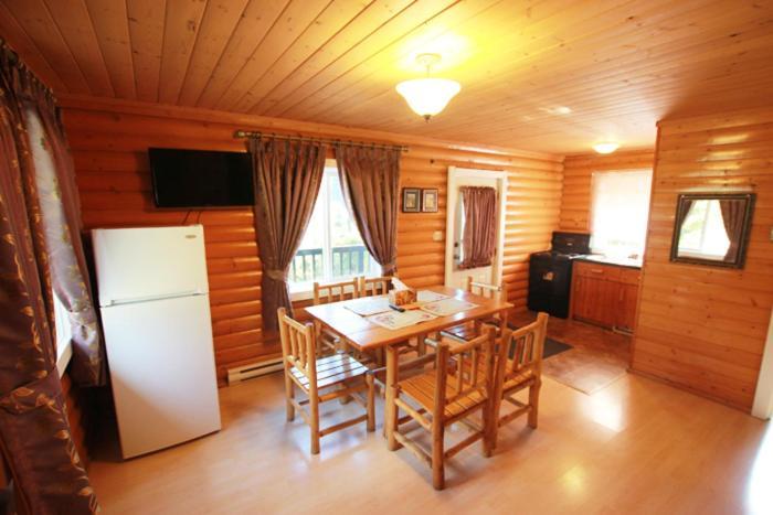 Mt. Revelstoke Alpine Chalets 외부 사진