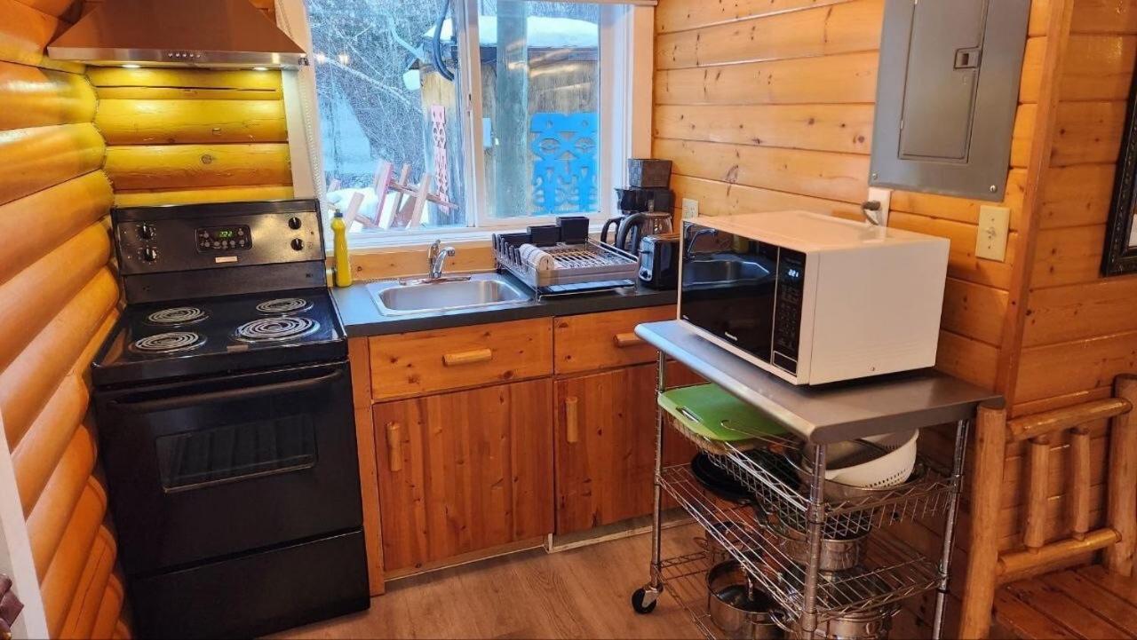 Mt. Revelstoke Alpine Chalets 외부 사진