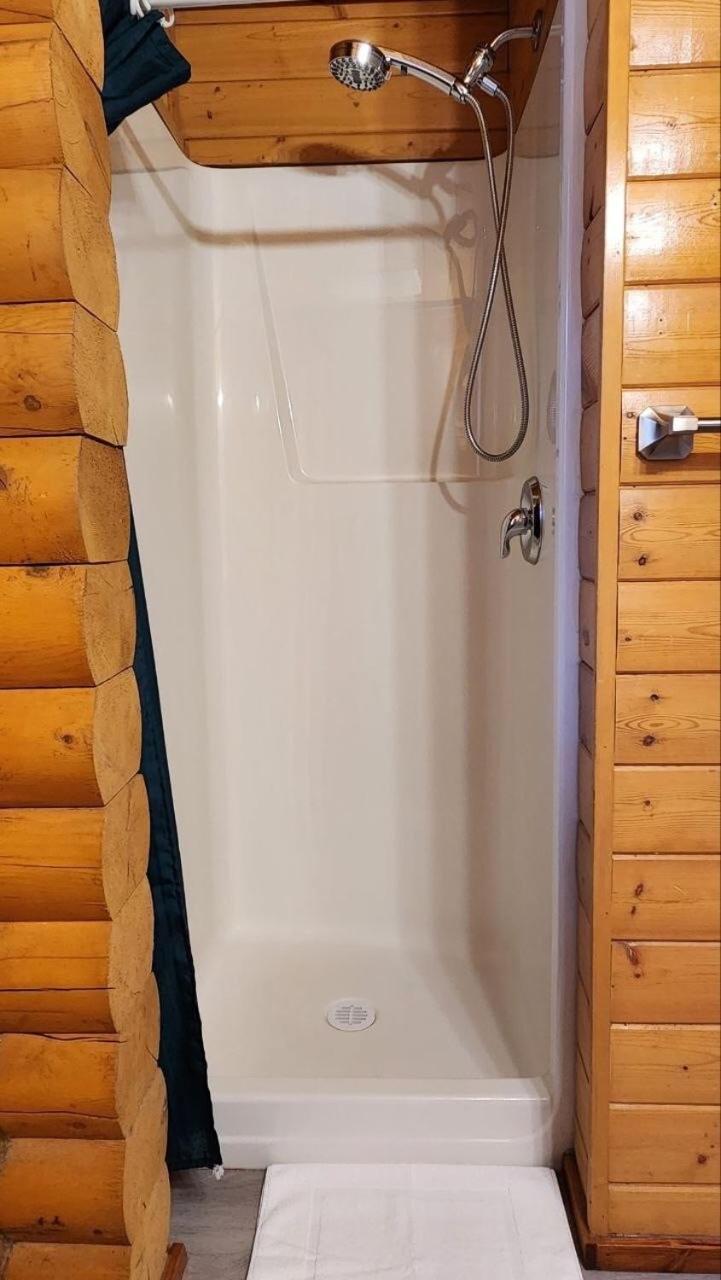 Mt. Revelstoke Alpine Chalets 외부 사진