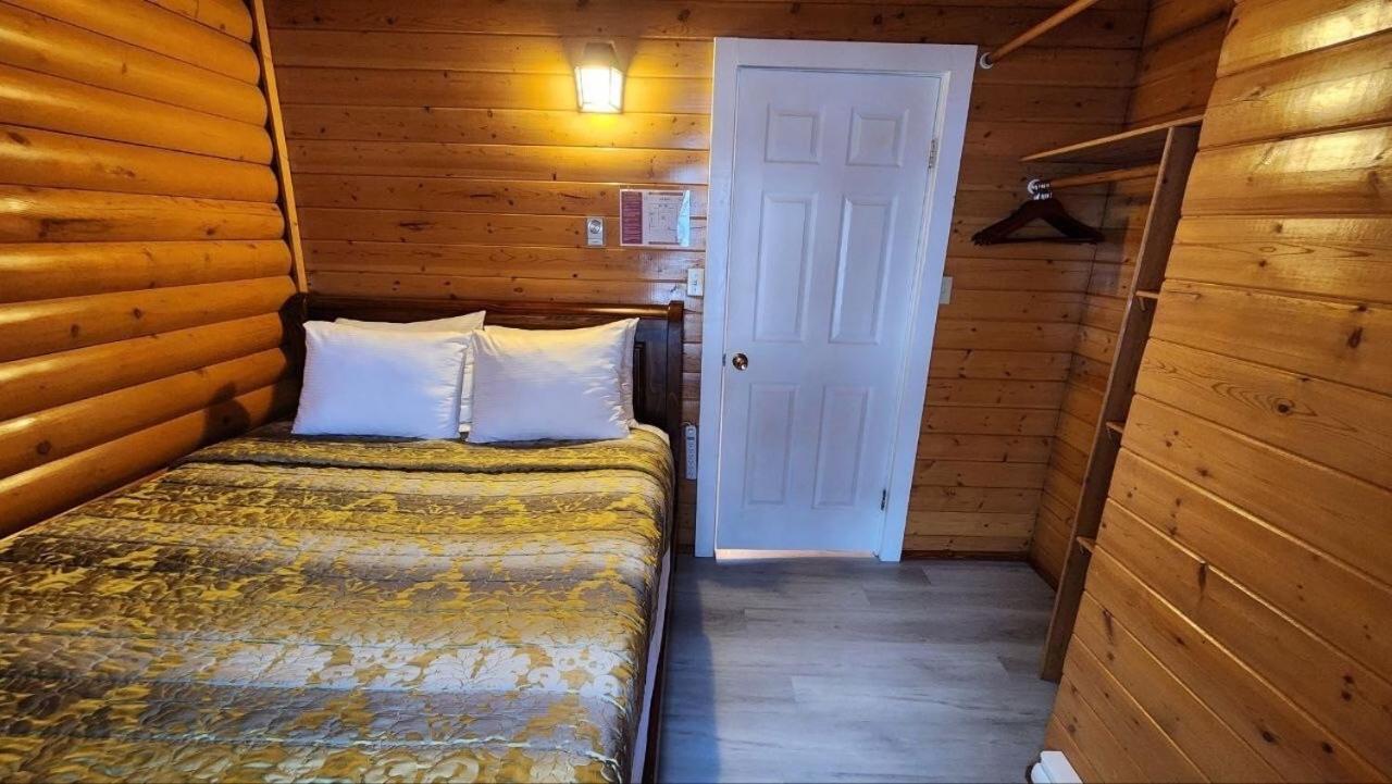 Mt. Revelstoke Alpine Chalets 외부 사진